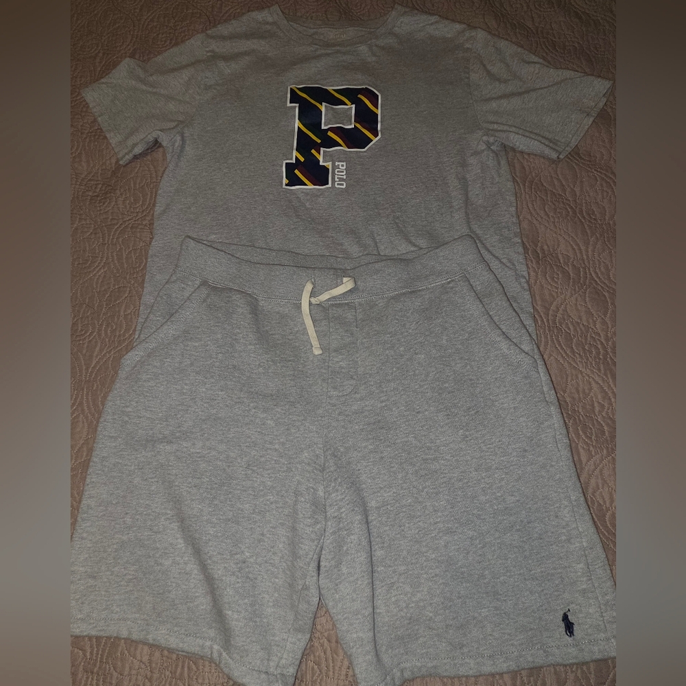 Boy's Polo by Ralph Lauren Light Gray Short Set Size XL